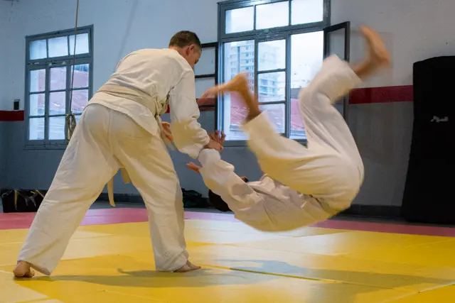 Aikido — fotografía de Ramiro Escobar (Artifex), obra 2